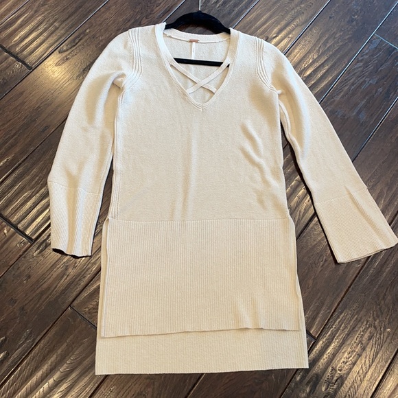 Free People Hi-Low Bell Sleeves Tunic - Picture 6 of 9